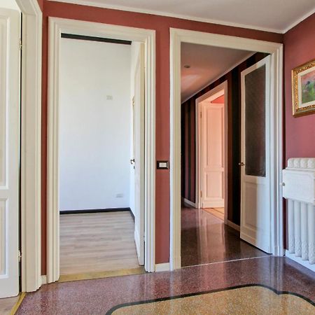Tibullo ,Classico Ed Elegante Appartamento Rome Extérieur photo