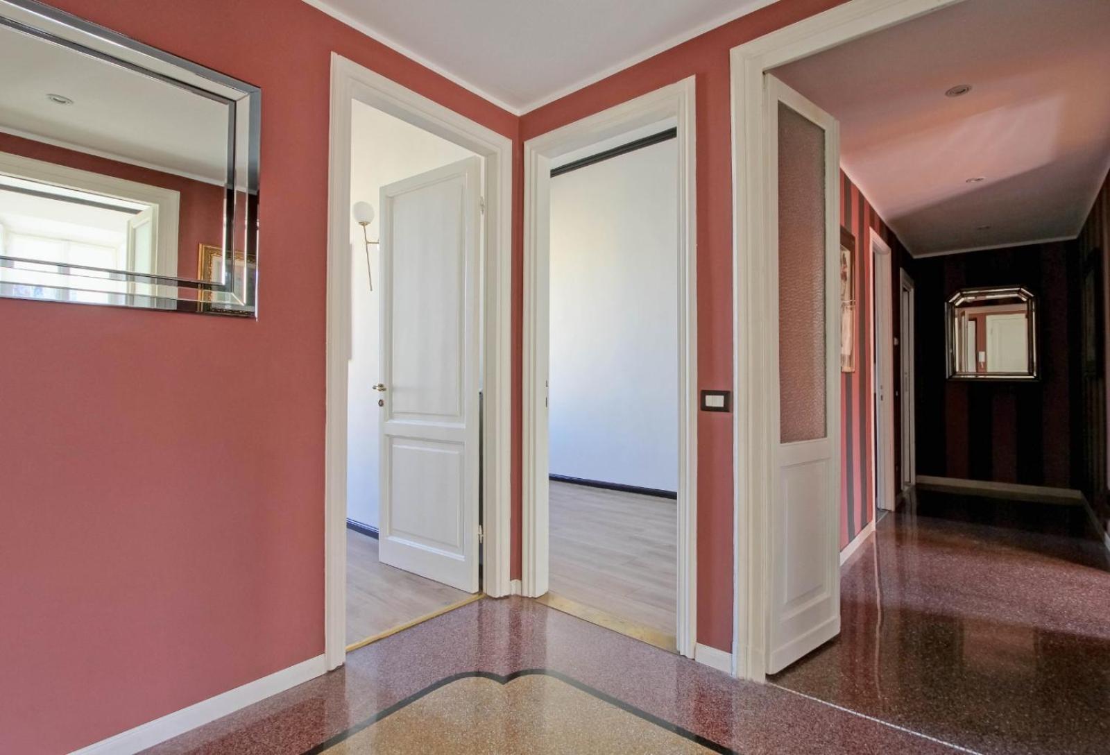 Tibullo ,Classico Ed Elegante Appartamento Rome Extérieur photo